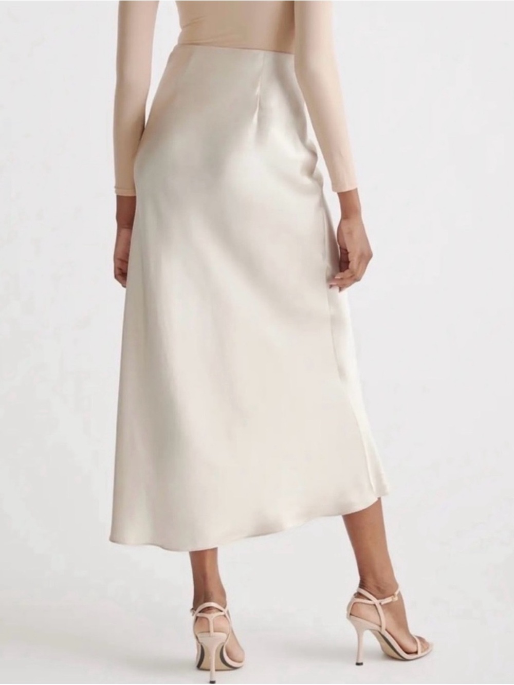 Quince Luxury Modern Feminine 100% Silk Champagne Satin Pull On Midi Skirt Sz M - Picture 3 of 16